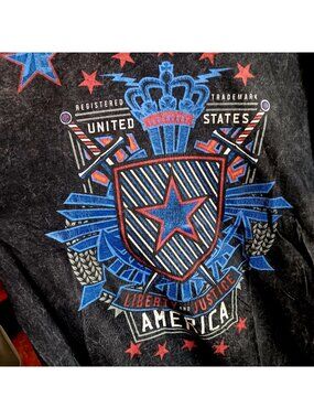 Vintage Y2K Large T-Shirt Liberty Justice Graphic United States Emblem Patriotic
